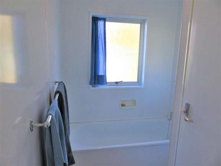 402a Hapia Street Camberley_8