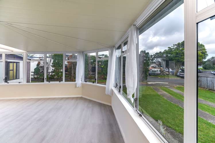 10 Sealand Place Mangere Bridge_24