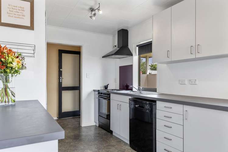 30 Frederick Street Two Mile Bay_4