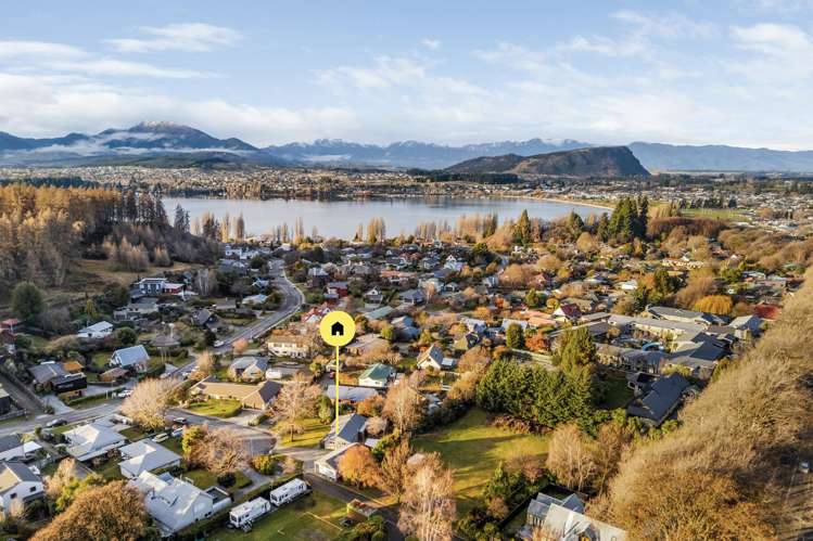 7 Larch Place Wanaka_22