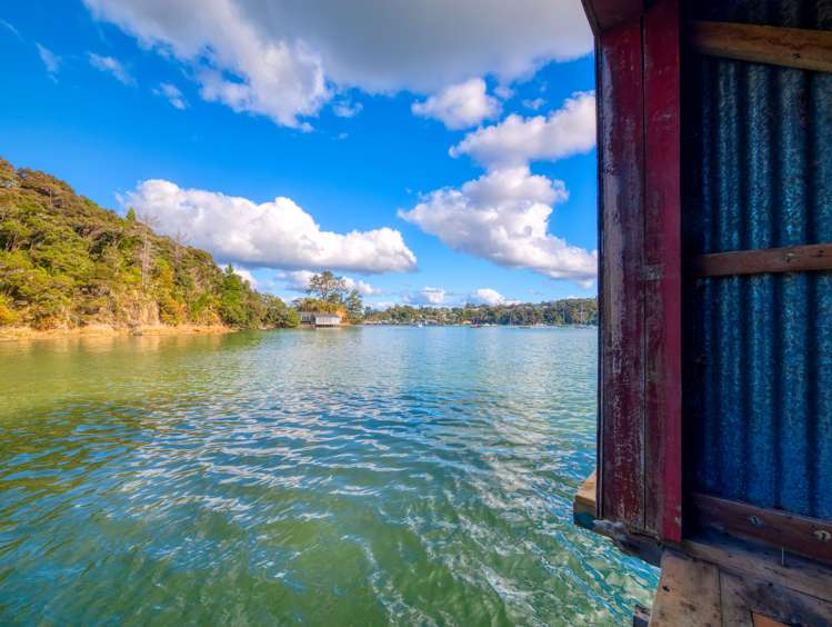 6 Tirairaka Terrace Russell Surrounds_15