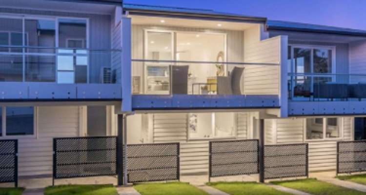 8/70a Barrack Road_0