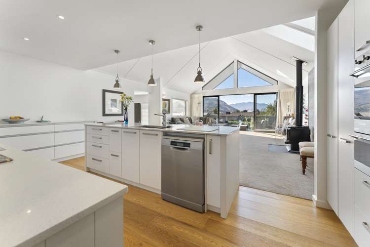 37 Mcadam Drive Jacks Point_6