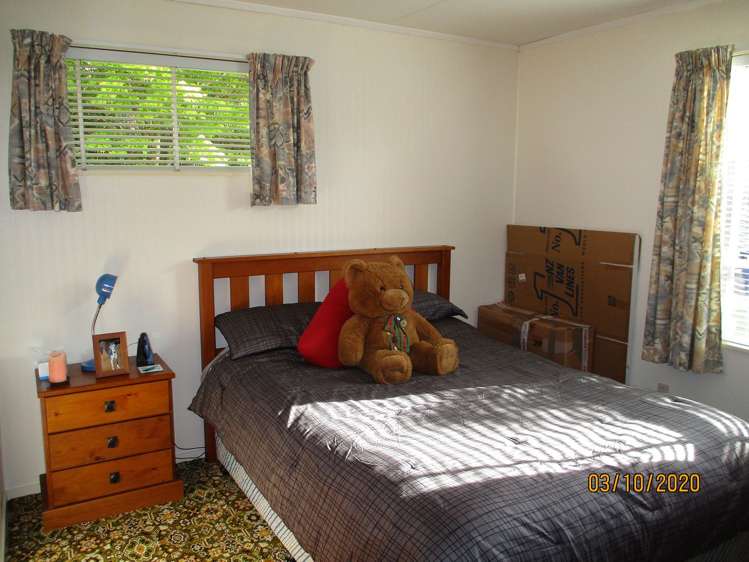 17 Barnes Street Glenwood_12