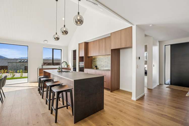 1 Craigie Burn Lane Wanaka_10