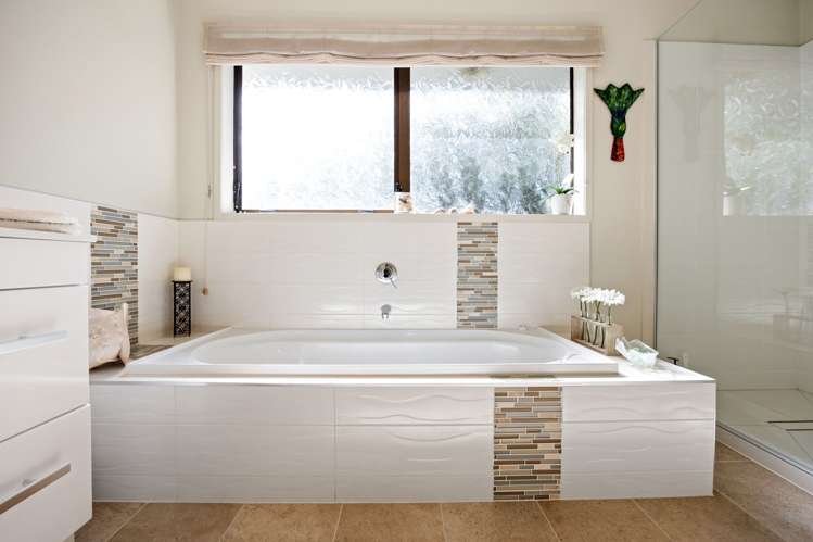 3 Sheridan Crescent Leamington_23