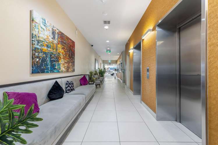606/17 Amersham Way Manukau_10