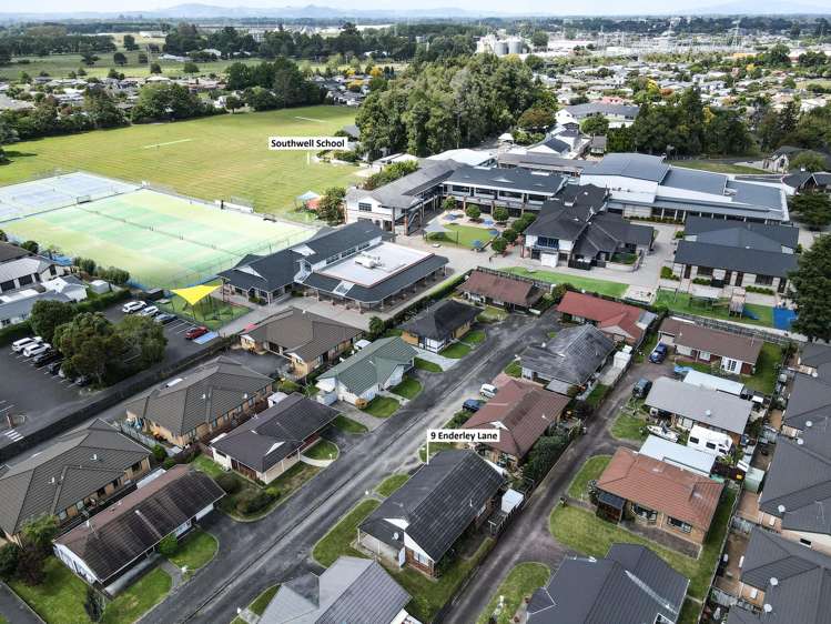 9 Enderley Lane Enderley_17