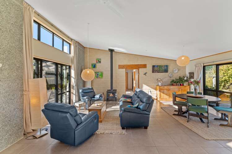 294 Pigeon Valley Road Wakefield_3