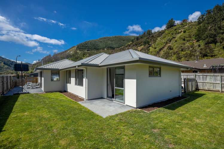 5 Olivine Terrace The Brook_13