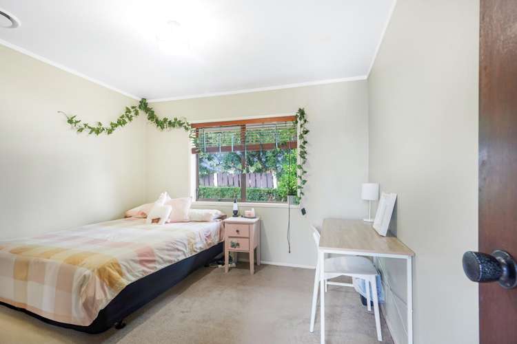 6 Mayfair Avenue Chartwell_18