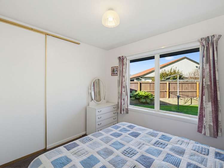 2/9 Lombard Place Avonhead_16