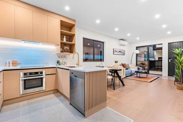 11&13 Tabitha Crescent Henderson_4