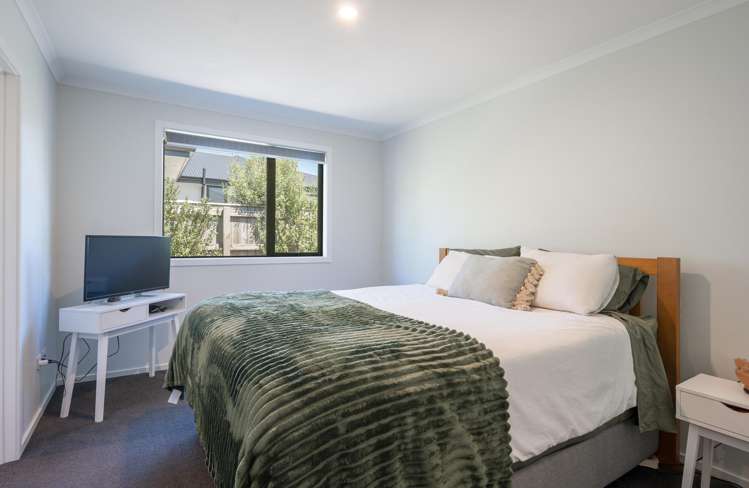 14 Woodley Road Richmond_14