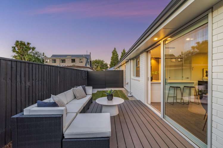 2/157 Yaldhurst Road Yaldhurst_6