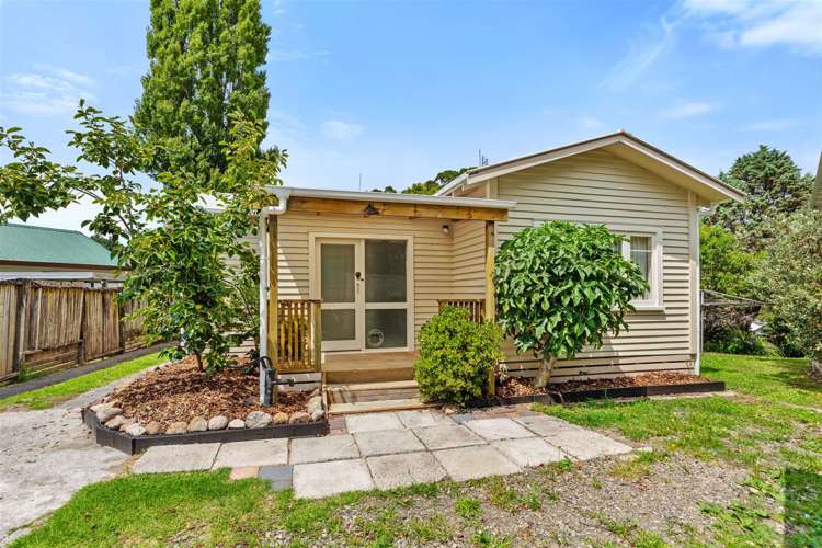 28 Olivine Street Poike_14