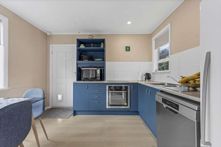 2/331 Royal Road Massey_15