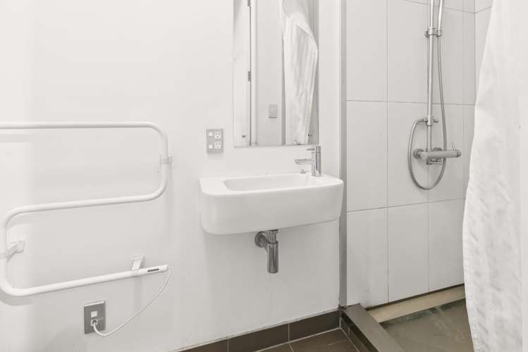 408/20 Hanson Street Mount Cook_7