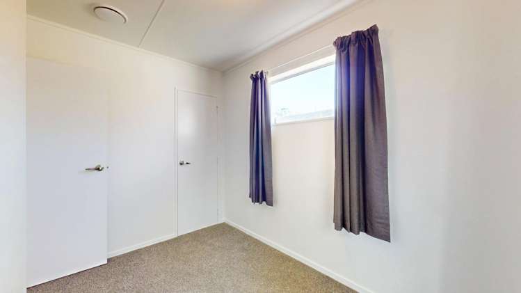 65 Meadowvale Drive 10516_14