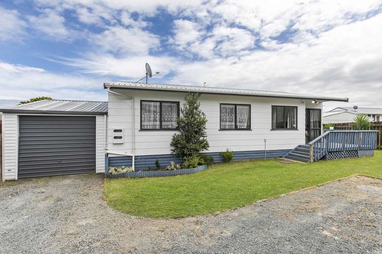 2/4 Maplesden Drive Clendon Park_0