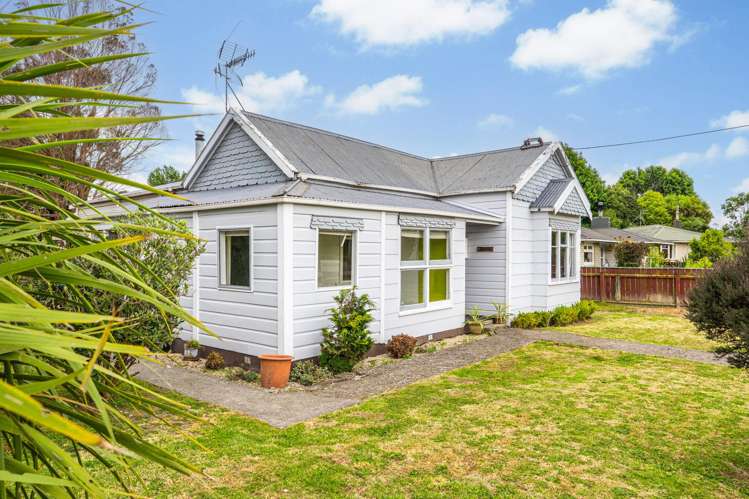 7 Churchill Street Pahiatua_24