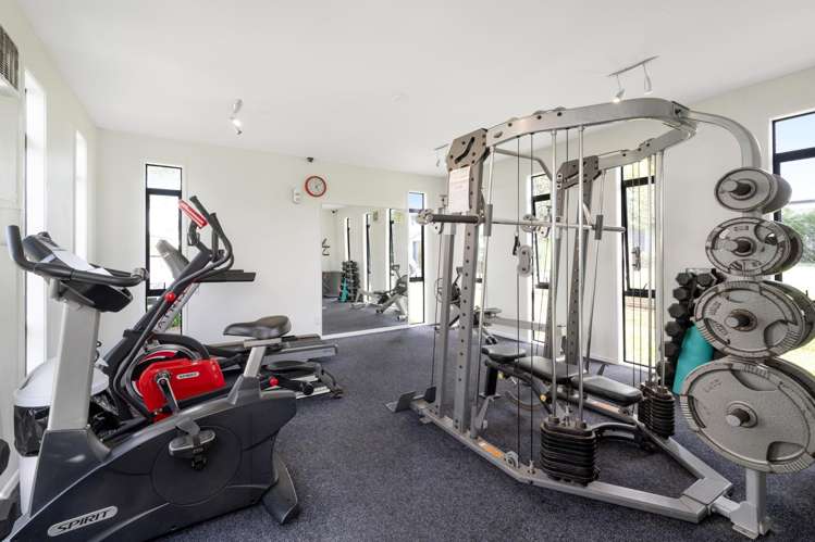 111/2 Armoy Drive East Tamaki_19