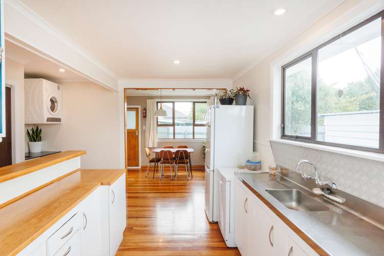 11 Montrose Place Takaro_5