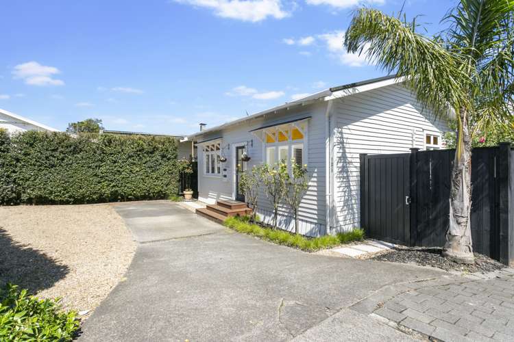 1471 Great North Road Waterview_16