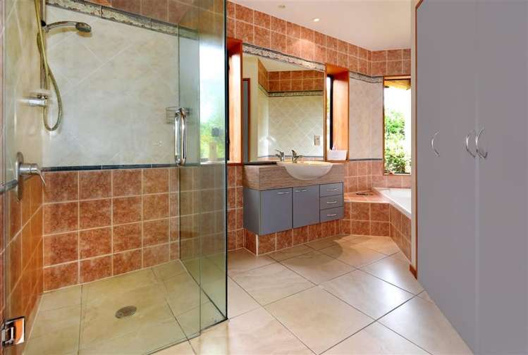 7 The Terrace Governors Bay_11