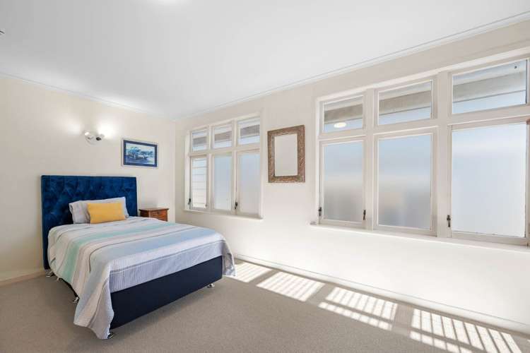 29 Queens Parade Devonport_26