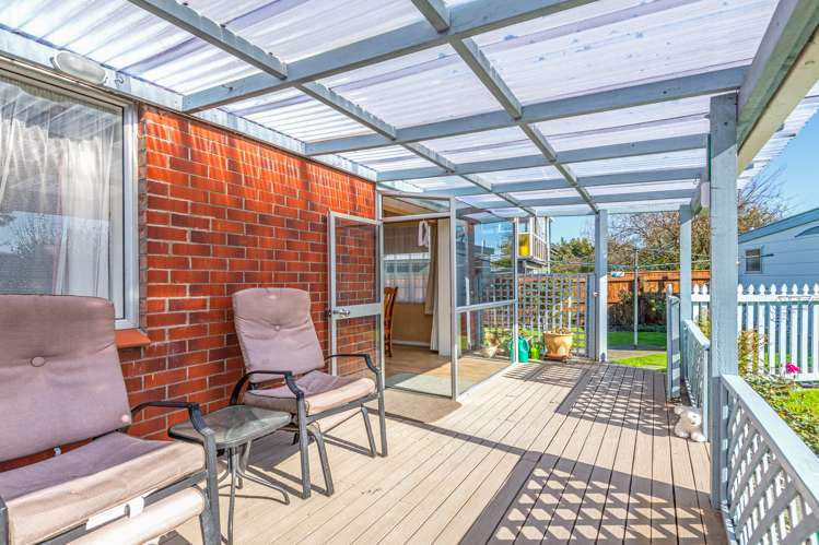 19 Lockhart Avenue Milson_14