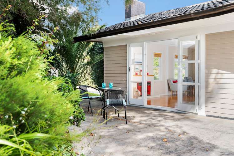 103 Captain Scott Road Glen Eden_6