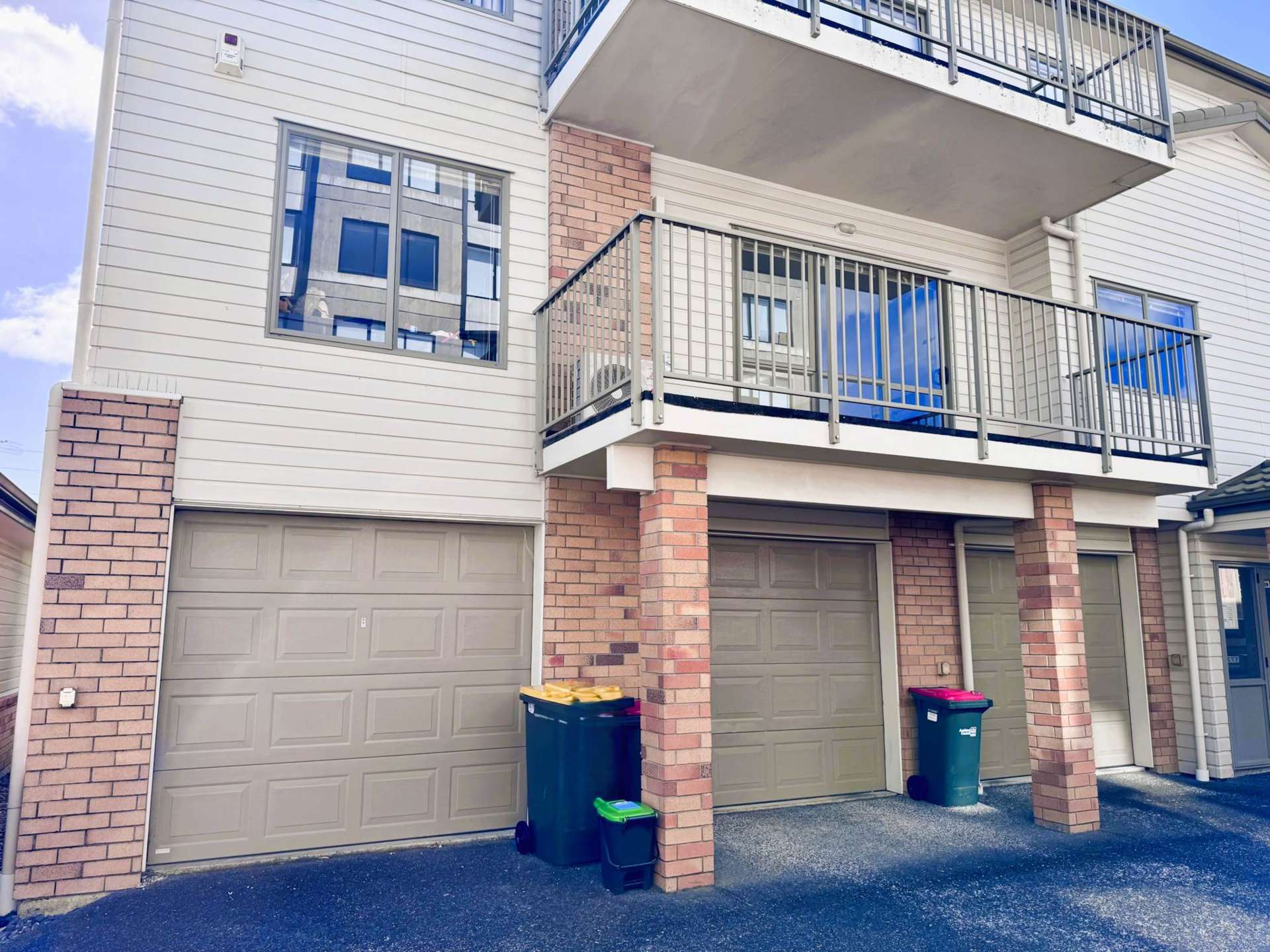 170/172 McLeod Road Te Atatu South_0