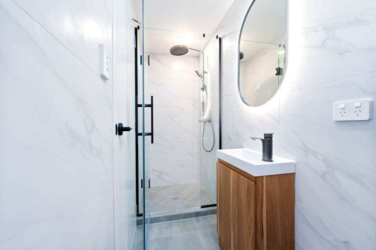 64A Triangle Road Massey_14