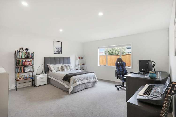 15 Piriti Drive Te Atatu Peninsula_12