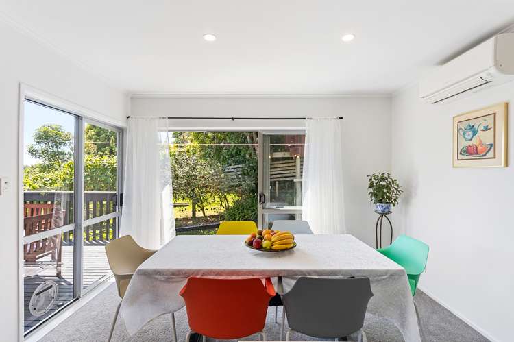 2/91 Deep Creek Road Waiake_23