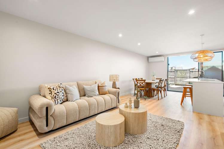 2/1 Adzebill Court Rototuna North_5