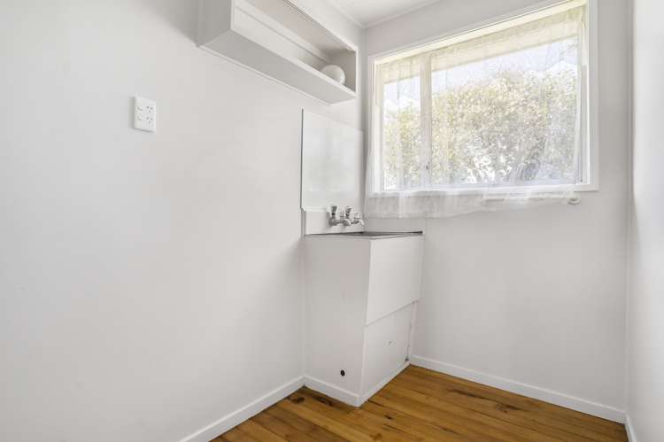 14 Burbank Avenue Manurewa_15