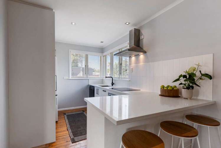 798 Whangaparaoa Road Manly_6