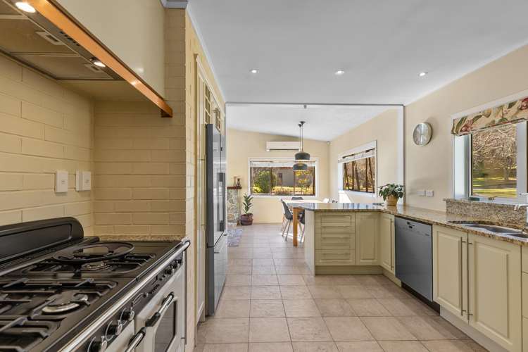 261 Beacon Point Road Wanaka_11