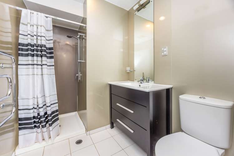 403/17 Vogel Lane Auckland Central_14