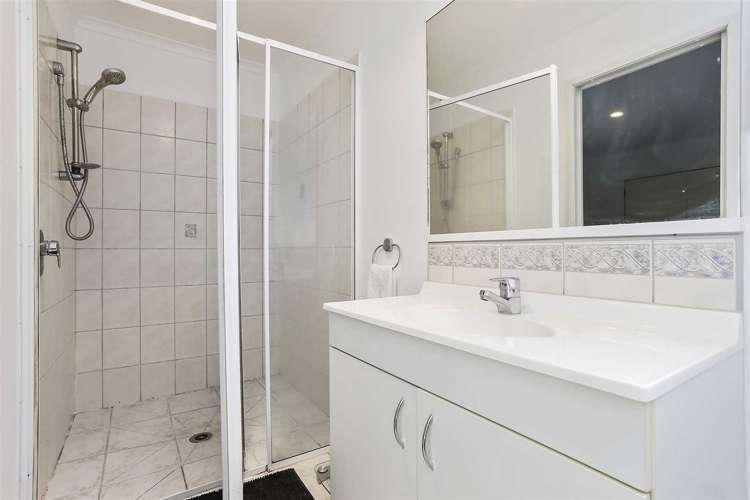 2/44 Claude Road Hillpark_10