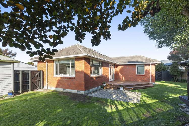 25 Bideford Place Dallington_18