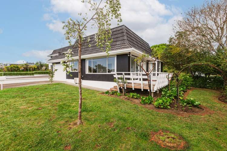 1/140 Te Mata Road_0