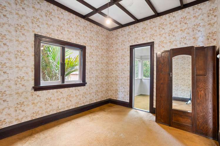 54 Lloyd Avenue Mount Albert_13