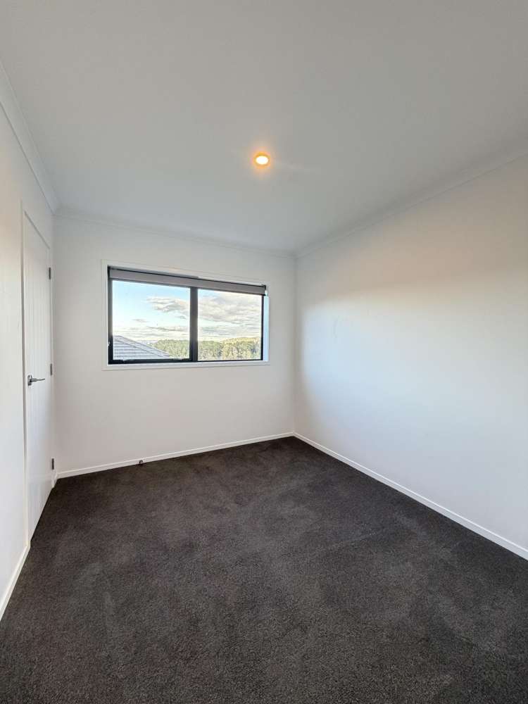 8 Royal St Anne's Drive Te Kamo_7