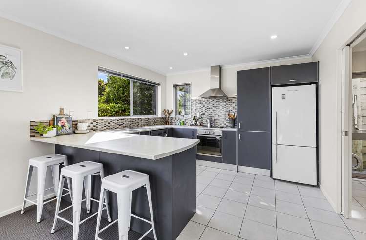 198b Helston Road Paparangi_5