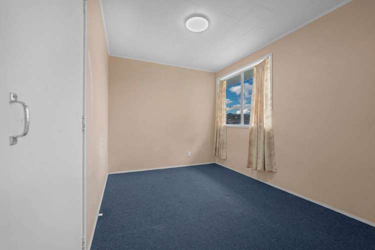 6 Serrano Place Clover Park_6