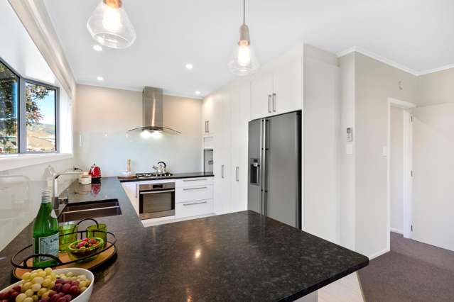 24 Holyoake Crescent Avalon_2