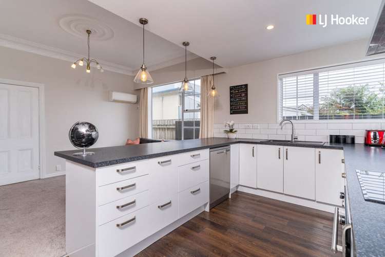 10 Hargest Crescent Saint Kilda_8